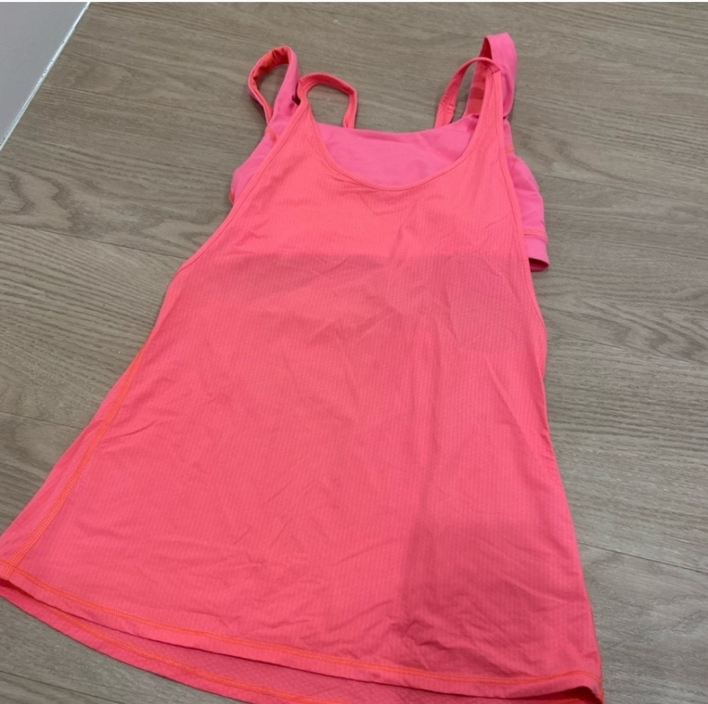 Lululemon workout tank with built-in bra, size 4